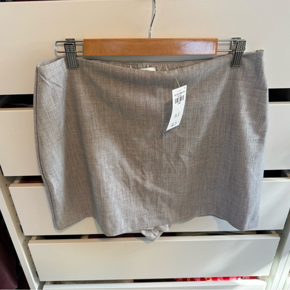 Abercrombie & Fitch Light Gray Mini Skirt